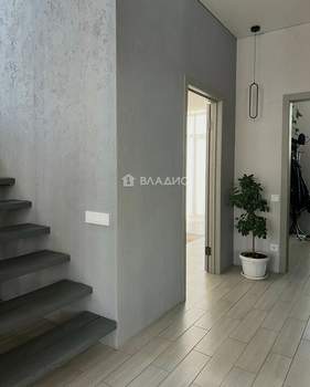 Дом 175м&sup2;, 2-этажный, участок 15 сот.  