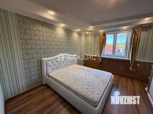 Дом 183м², 2-этажный, участок 15 сот.  