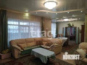 Дом 500м&sup2;, 2-этажный, участок 30 сот.  