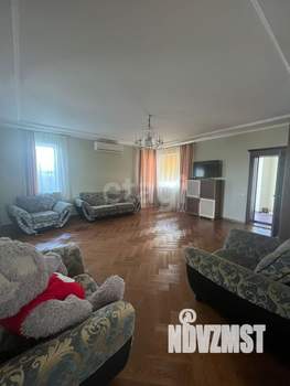 Дом 200м&sup2;, 2-этажный, участок 15 сот.  