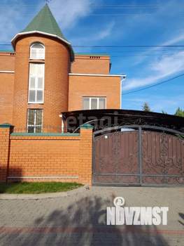 Дом 418м², 3-этажный, участок 10 сот.  