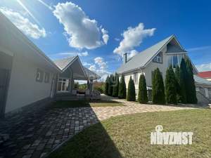 Дом 200м&sup2;, 2-этажный, участок 15 сот.  