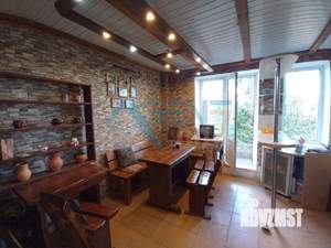 Коттедж 203м&sup2;, 2-этажный, участок 15 сот.  