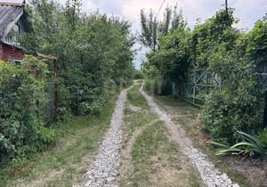 Дом 20м&sup2;, 2-этажный, участок 6 сот.  