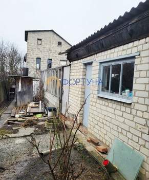 Дом 100м&sup2;, 2-этажный, участок 8 сот.  