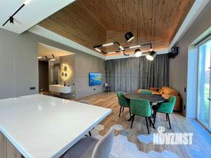 Дом 247м&sup2;, 2-этажный, участок 15 сот.  