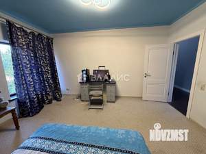 Дом 220м², 2-этажный, участок 15 сот.  