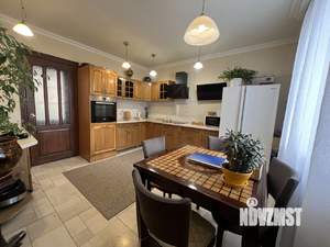 Дом 276м&sup2;, 1-этажный, участок 9 сот.  