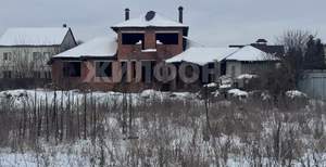 Дом 250м&sup2;, 2-этажный, участок 30 сот.  