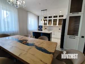 Дом 229м², 2-этажный, участок 15 сот.  