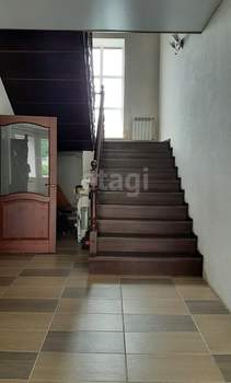 Дом 300м&sup2;, 2-этажный, участок 15 сот.  