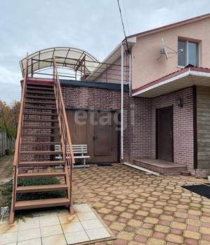 Дом 130м&sup2;, 2-этажный, участок 9 сот.  