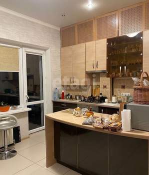 Дом 130м&sup2;, 2-этажный, участок 9 сот.  