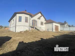Дом 140м², 2-этажный, участок 25 сот.  