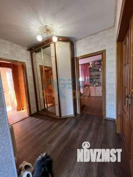 Коттедж 200м², 2-этажный, участок 10 сот.  