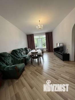 Дом 176м², 2-этажный, участок 10 сот.  