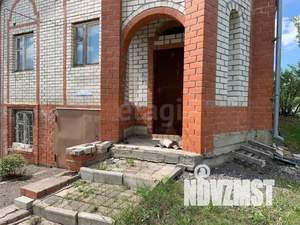 Дом 193м², 3-этажный, участок 15 сот.  