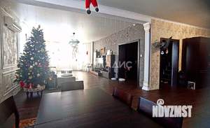 Дом 248м&sup2;, 2-этажный, участок 15 сот.  