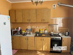 Дом 216м², 3-этажный, участок 14 сот.  
