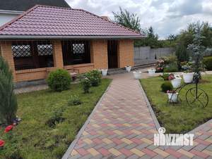 Коттедж 270м&sup2;, 3-этажный, участок 15 сот.  