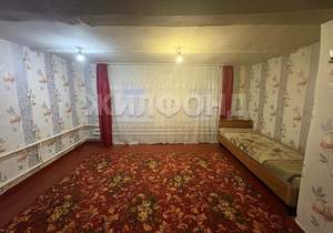 Дом 42м&sup2;, 2-этажный, участок 14 сот.  