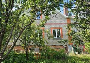 Дом 199м², 2-этажный, участок 14 сот.  