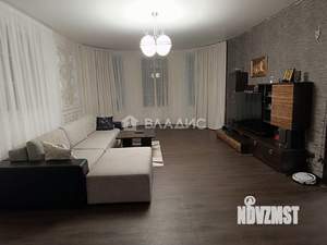 Дом 248м&sup2;, 2-этажный, участок 15 сот.  