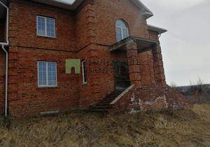 Дом 468м&sup2;, 2-этажный, участок 25 сот.  