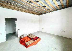 Дом 126м&sup2;, 2-этажный, участок 10 сот.  