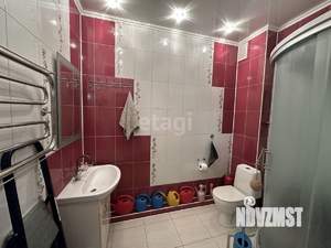 Дом 287м², 2-этажный, участок 15 сот.  