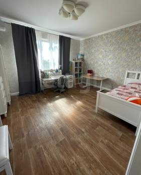 Дом 260м², 2-этажный, участок 15 сот.  