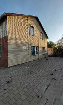 Дом 180м&sup2;, 2-этажный, участок 15 сот.  