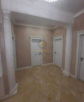 Дом 230м&sup2;, 2-этажный, участок 15 сот.  