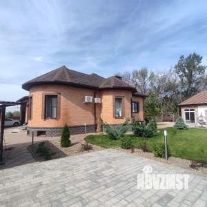 Коттедж 285м&sup2;, 1-этажный, участок 12 сот.  