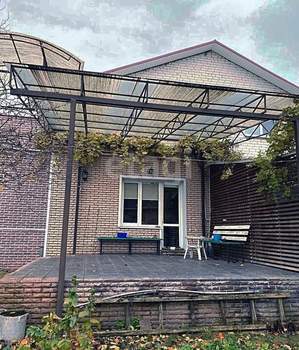 Дом 130м&sup2;, 2-этажный, участок 9 сот.  