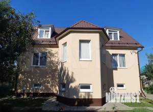 Дом 260м&sup2;, 3-этажный, участок 15 сот.  