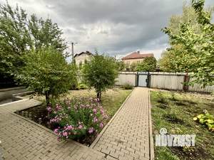 Коттедж 393м², 3-этажный, участок 14 сот.  
