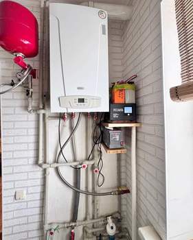 Дом 144м&sup2;, 2-этажный, участок 6 сот.  