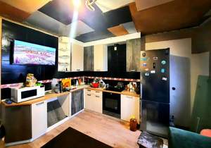 Дом 164м&sup2;, 2-этажный, участок 16 сот.  