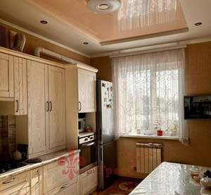 Дом 201м&sup2;, 2-этажный, участок 5 сот.  