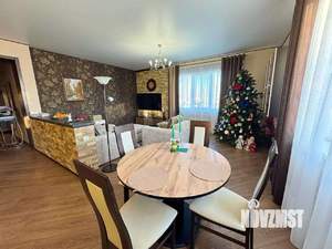 Дом 243м&sup2;, 2-этажный, участок 11 сот.  