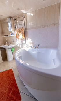 Дом 358м&sup2;, 2-этажный, участок 13 сот.  