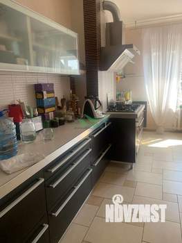 Коттедж 232м&sup2;, 2-этажный, участок 15 сот.  