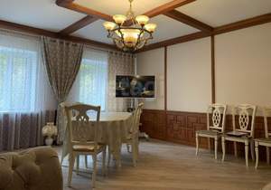 Дом 490м&sup2;, 3-этажный, участок 50 сот.  