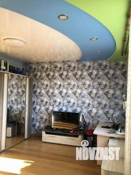 Дом 217м&sup2;, 2-этажный, участок 9 сот.  