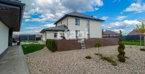 Дом 200м&sup2;, 2-этажный, участок 16 сот.  