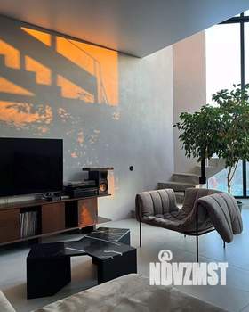 Дом 500м&sup2;, 2-этажный, участок 15 сот.  