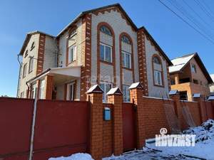 Дом 282м², 4-этажный, участок 15 сот.  
