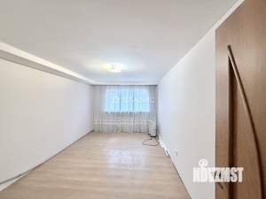 Дом 61м&sup2;, 1-этажный, участок 10 сот.  