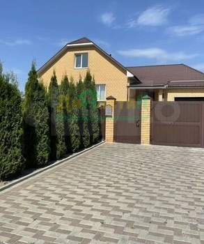 Дом 150м², 2-этажный, участок 15 сот.  